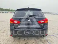 2017 Mitsubishi OUTLANDER фото