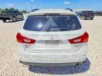 2017 Mitsubishi OUTLANDER фото