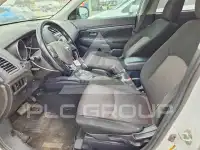 2017 Mitsubishi OUTLANDER photo