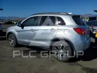 2017 Mitsubishi OUTLANDER photo