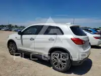 2017 Mitsubishi OUTLANDER photo