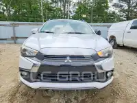 2017 Mitsubishi OUTLANDER фото