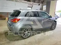 2017 Mitsubishi OUTLANDER photo