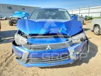 2017 Mitsubishi OUTLANDER photo