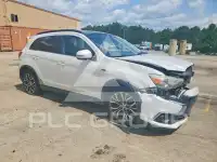 2017 Mitsubishi OUTLANDER photo