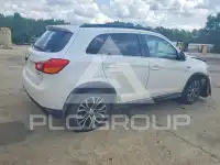 2017 Mitsubishi OUTLANDER photo
