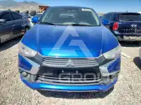 2017 Mitsubishi OUTLANDER photo