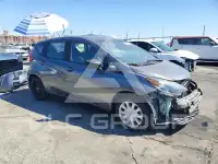 2017 Nissan VERSA фото