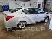 2017 Nissan VERSA фото