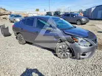 2017 Nissan VERSA фото