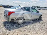 2017 Nissan VERSA фото