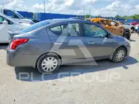 2017 Nissan VERSA photo
