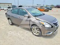2017 Nissan VERSA фото