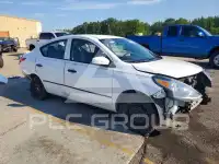 2017 Nissan VERSA фото