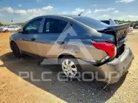 2017 Nissan VERSA фото