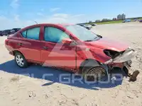 2017 Nissan VERSA photo