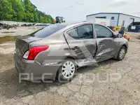 2017 Nissan VERSA фото