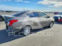2017 Nissan VERSA фото