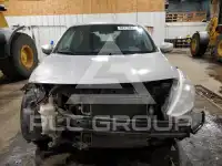 2017 Nissan VERSA фото