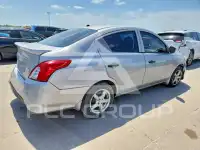 2017 Nissan VERSA фото