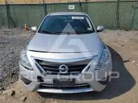 2017 Nissan VERSA photo