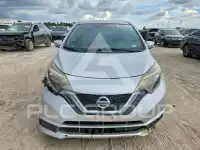 2017 Nissan VERSA фото