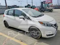 2017 Nissan VERSA фото