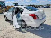2017 Nissan VERSA фото