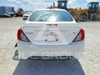 2017 Nissan VERSA фото