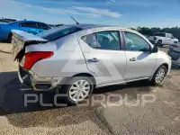 2017 Nissan VERSA фото