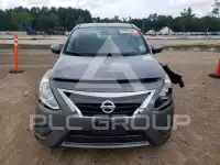 2017 Nissan VERSA photo