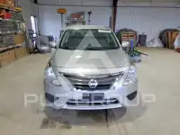2017 Nissan VERSA photo