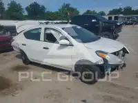 2017 Nissan VERSA фото