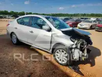 2017 Nissan VERSA photo