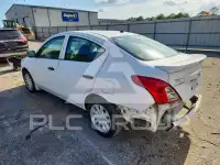 2017 Nissan VERSA photo