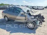 2017 Nissan VERSA photo