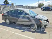 2017 Nissan VERSA фото