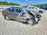 2017 Nissan VERSA фото