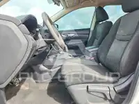 2017 Nissan ROGUE photo