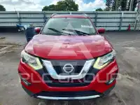 2017 Nissan ROGUE photo