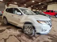 2017 Nissan ROGUE photo