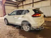 2017 Nissan ROGUE photo