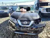 2017 Nissan ROGUE photo