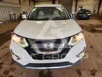 2017 Nissan ROGUE photo