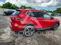 2017 Nissan ROGUE photo