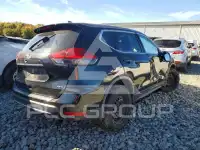 2017 Nissan ROGUE photo