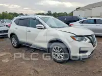 2017 Nissan ROGUE photo