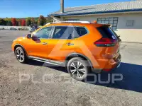 2017 Nissan ROGUE photo