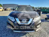 2017 Nissan ROGUE photo