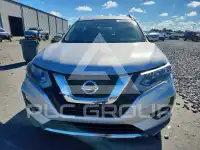 2017 Nissan ROGUE photo